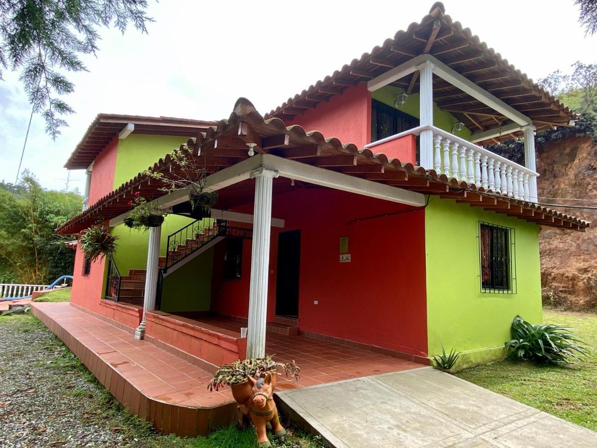 Finca Hotel La Bonita Guatapé Екстериор снимка